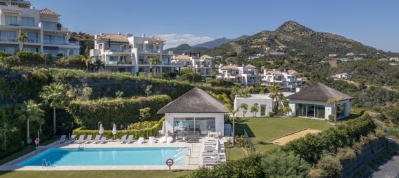 Apartamento de 3 dormitorios en Marbella, Spain No. 276746 16