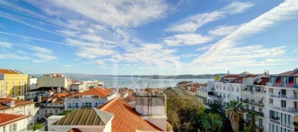 3 bedrooms Duplex in Lisbon, Portugal No. 148873 13