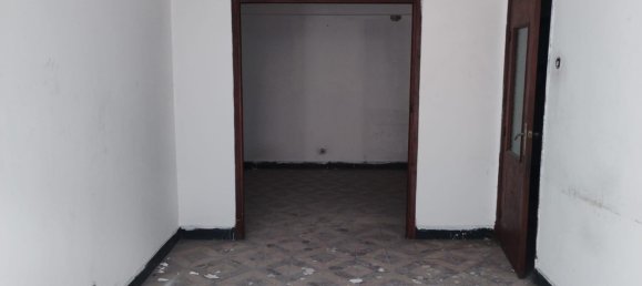 Apartamento de 3 dormitorios en La Coruña, Spain No. 107168 3