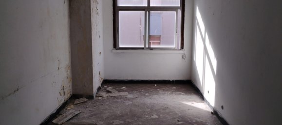 Apartamento de 3 dormitorios en La Coruña, Spain No. 107168 16