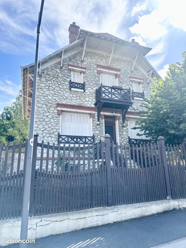 Дом с 5 спальнями в Ле-Малешербуа, Франция № 332974