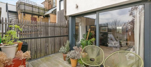 2 bedrooms Apartment in London, United Kingdom No. 4572 7