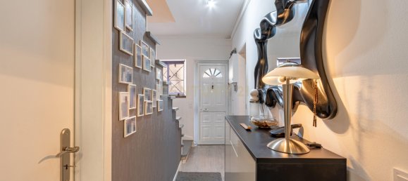 3 bedrooms Villa in Cascais, Portugal No. 106833 12