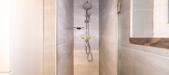 3 bedrooms Villa in Cascais, Portugal No. 106833 20