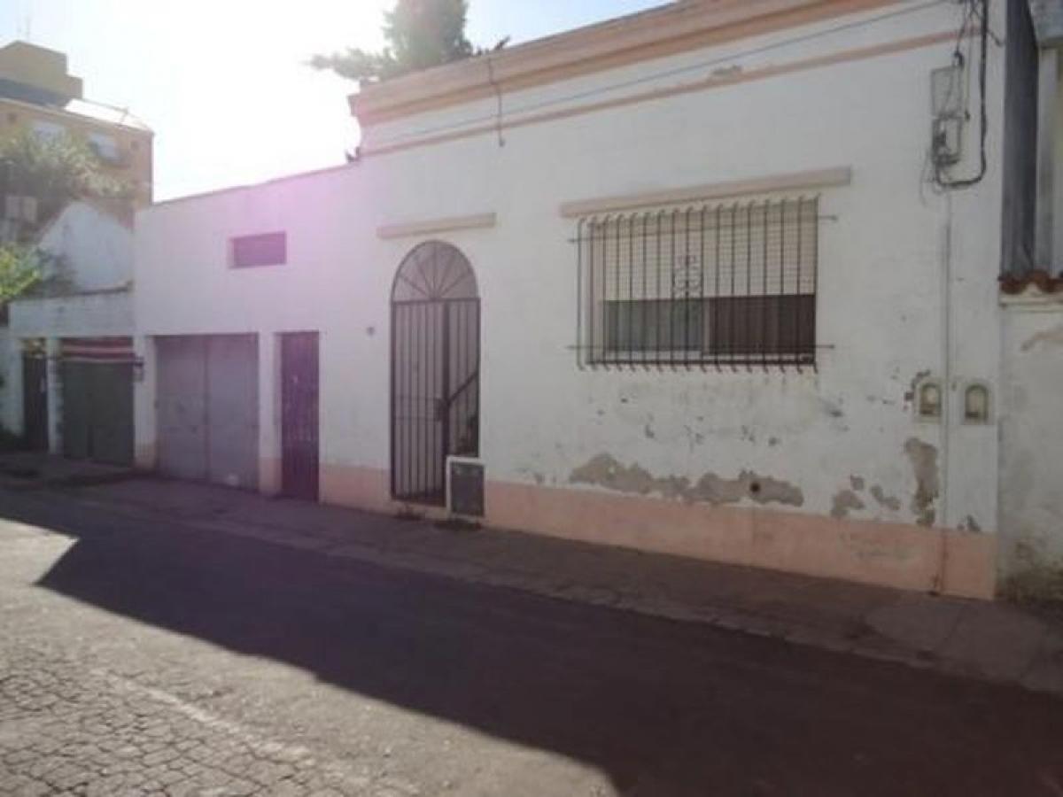 Дом с 2 спальнями в Тигре, Аргентина № 60928