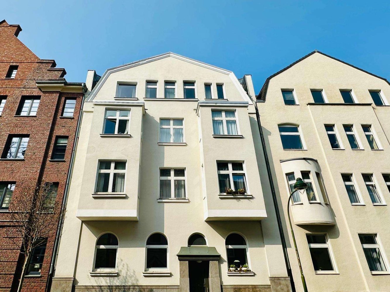 4-salle Appartement à Dusseldorf, Germany No. 259360