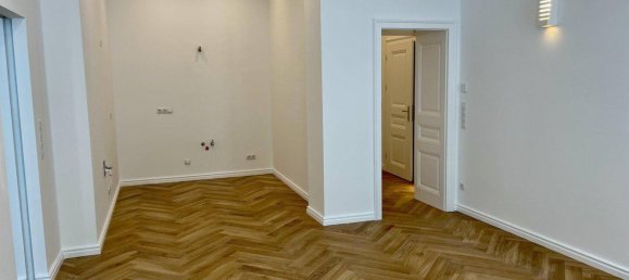 2 rooms Apartment in Vienna, Austria No. 152171 3