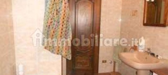 Здание с 3 спальнями в Лунгавилла, Италия № 192365 8