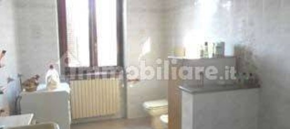 Здание с 3 спальнями в Лунгавилла, Италия № 192365 10