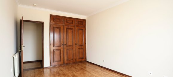 6 bedrooms Villa in Cascais, Portugal No. 176179 32