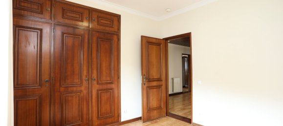 6 bedrooms Villa in Cascais, Portugal No. 176179 30