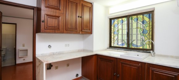 6 bedrooms Villa in Cascais, Portugal No. 176179 12