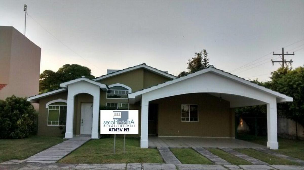 Casa de 3 dormitorios en Veracruz, Mexico No. 213374