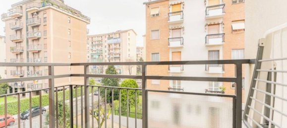 3-salle Appartement à Milan, Italy No. 241658 9