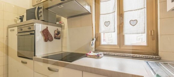 3-salle Appartement à Milan, Italy No. 241658 2