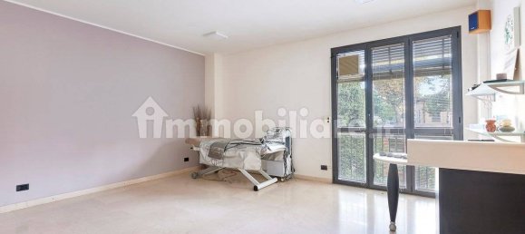 2 rooms Office in Scandiano, Italy No. 91471 4
