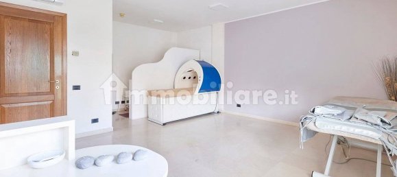 2 rooms Office in Scandiano, Italy No. 91471 6