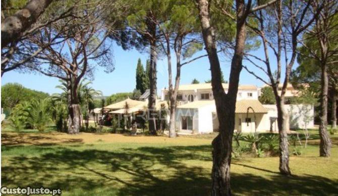 Grundstück in Quarteira, Portugal 4770m², Nr. 80653