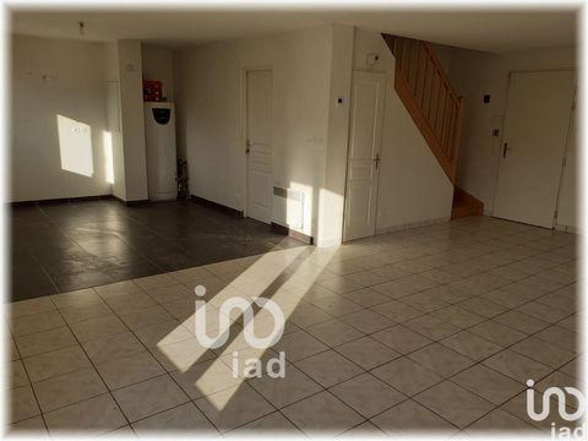 Дом с 4 спальнями в Тури, Франция № 8049