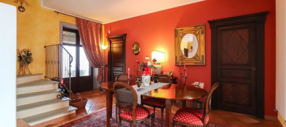 3 bedrooms Villa in Monforte d'Alba, Italy No. 63602 4