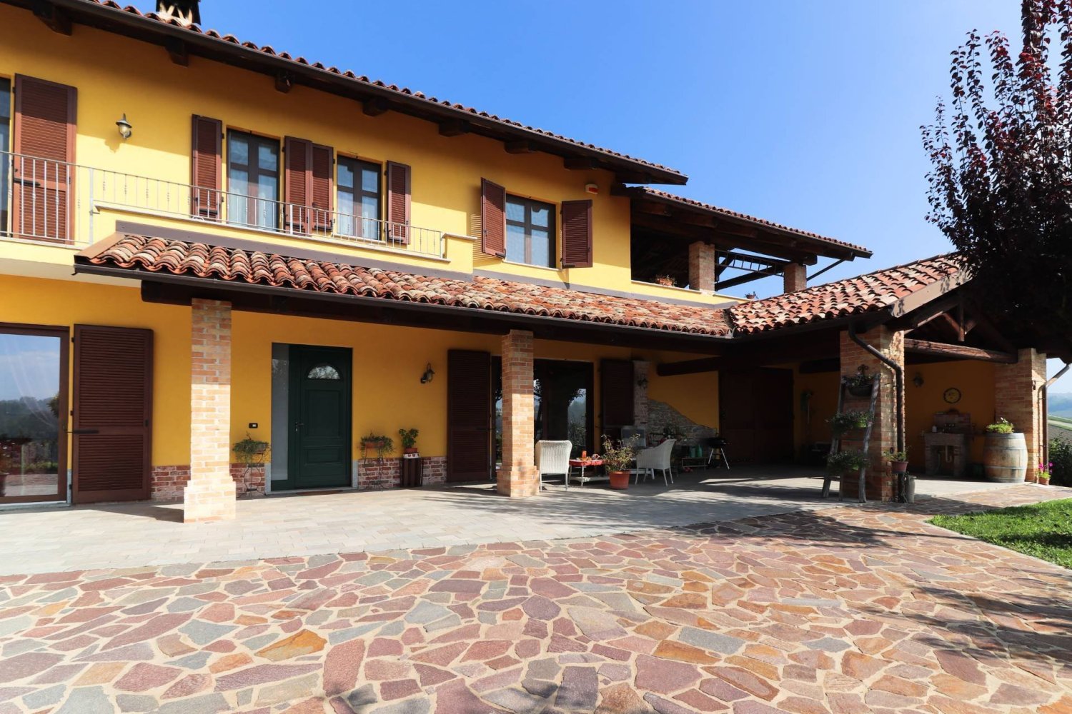 3 bedrooms Villa in Monforte d'Alba, Italy No. 63602