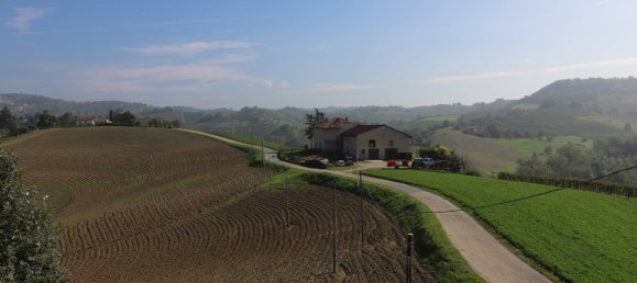 3 bedrooms Villa in Monforte d'Alba, Italy No. 63602 26