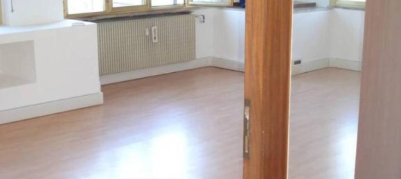 Apartamento de 4 habitaciónes en Pordenone, Italy No. 35248 3