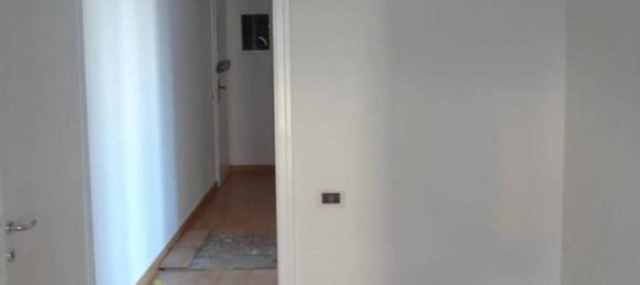 Apartamento de 4 habitaciónes en Pordenone, Italy No. 35248 6