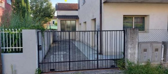 5 غرف نوم منزل في Pordenone, Italy رقم 344544 3