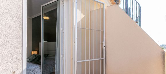 Haus in La Zenia, Spain 75m², Nr. 366017 3