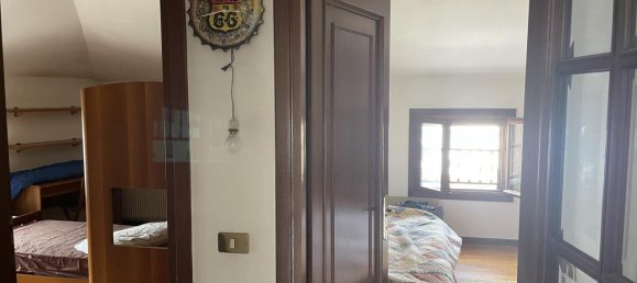 4 rooms Apartment in Castelcucco, Italy No. 230847 12