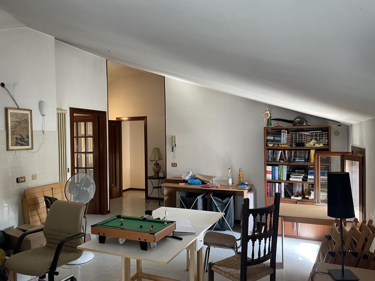 4 rooms Apartment in Castelcucco, Italy No. 230847