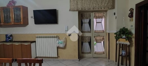 Дом с 2 комнатами в Афрагола, Италия № 135695 3