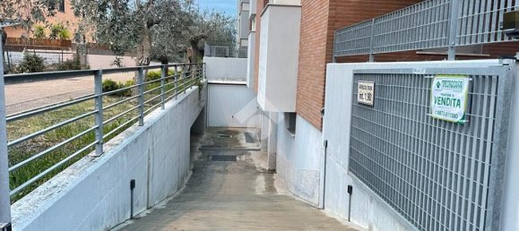 Garaje en Vasto, Italy 14 m² No. 92434 2