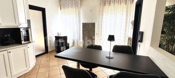 Apartamento de 2 dormitorios en Paullo, Italy No. 360407 22