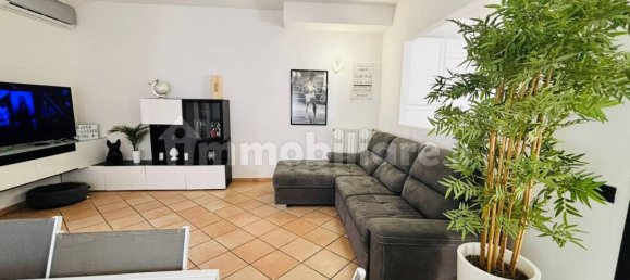 Apartamento de 2 dormitorios en Paullo, Italy No. 360407 9