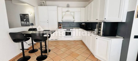 Apartamento de 2 dormitorios en Paullo, Italy No. 360407 20