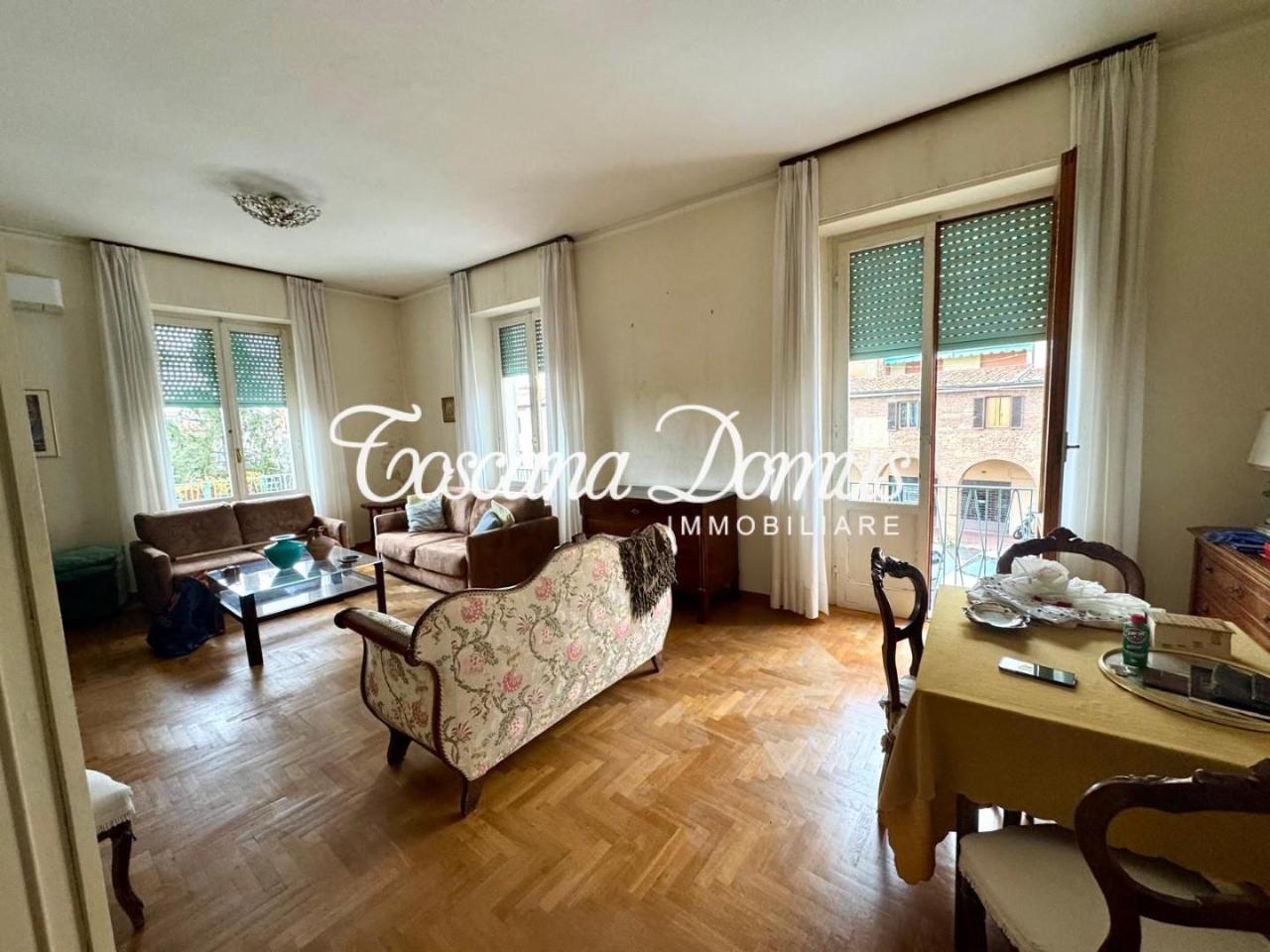 Квартира с 5 комнатами в Сиена, Италия № 40349