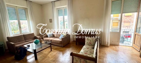 Квартира с 5 комнатами в Сиена, Италия № 40349 5