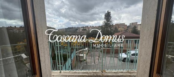 Квартира с 5 комнатами в Сиена, Италия № 40349 12