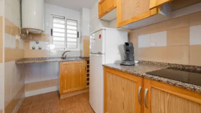 Квартира с 2 спальнями в Торревьеха, Испания № 212046