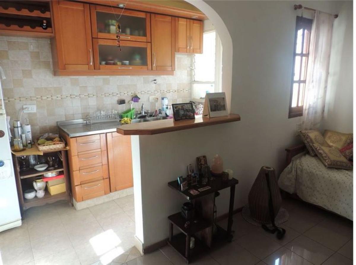 Studio in Buenos Aires, Argentina No. 100672