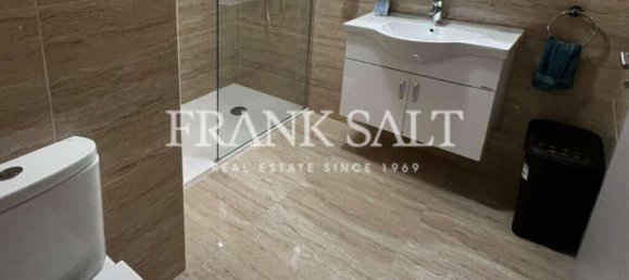 Apartamento de 2 dormitorios en Santa Venera, Malta No. 10541 10