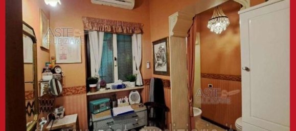 5 bedrooms Apartment in Rome, Italy No. 330796 13