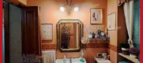 5 bedrooms Apartment in Rome, Italy No. 330796 12