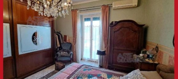 5 bedrooms Apartment in Rome, Italy No. 330796 29