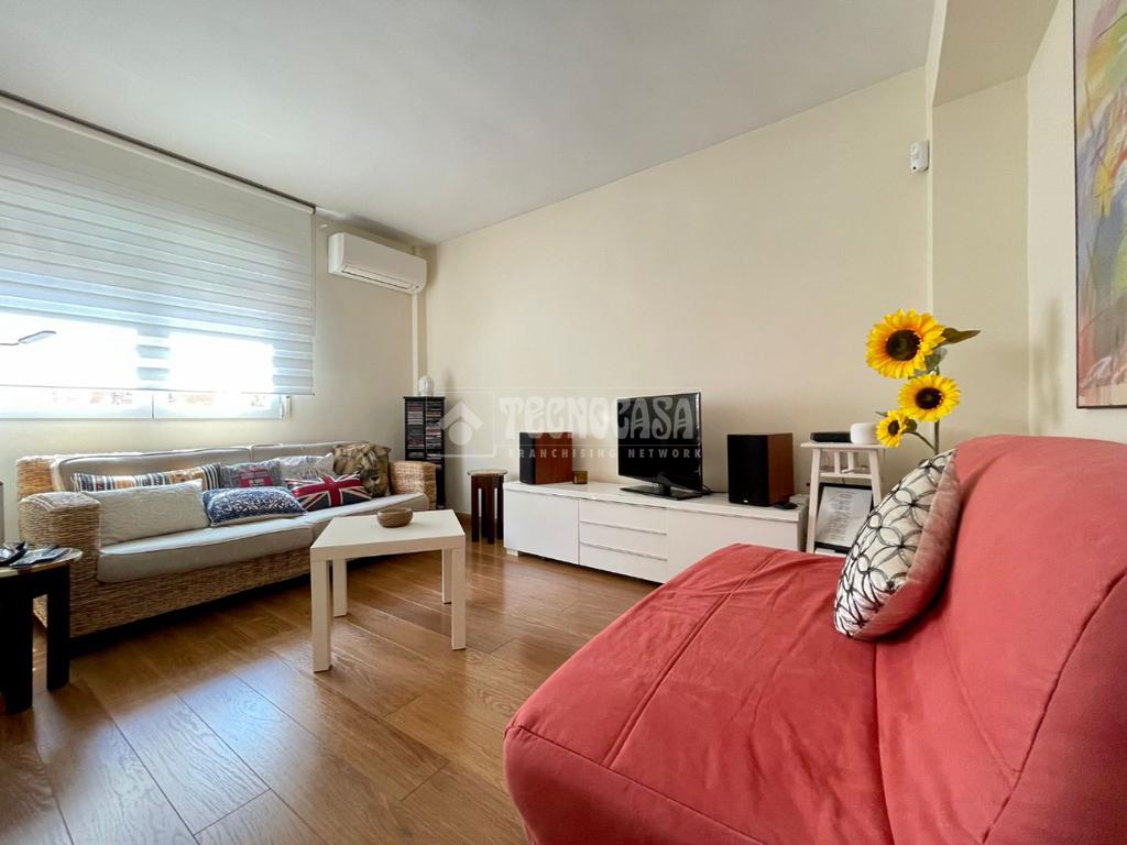 2 rooms Apartment in Madrid, Spain No. 143543