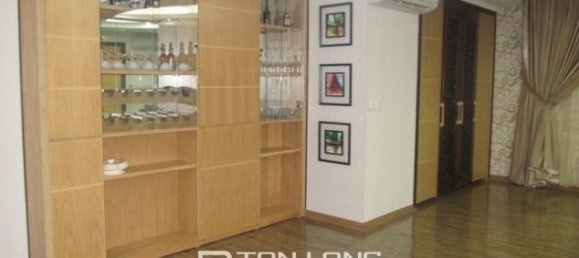 2 bedrooms Apartment in Tay Ho, Vietnam No. 198 2