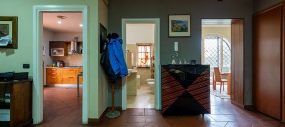 Вилла с 26 комнатами в Галликано нель Лацио, Италия № 16623 12