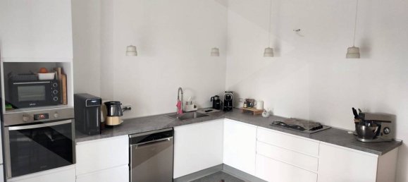 Квартира с 2 комнатами в Бари, Италия № 33847 3